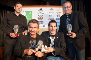 2009-12-11 17-53-11LR